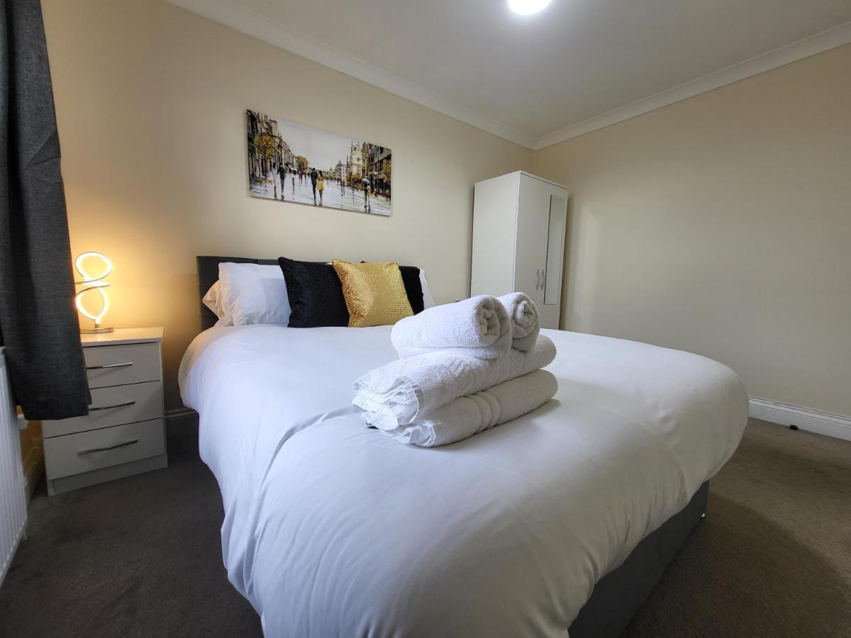 Tooting Bec Central Apartment By London Tube Exterior photo